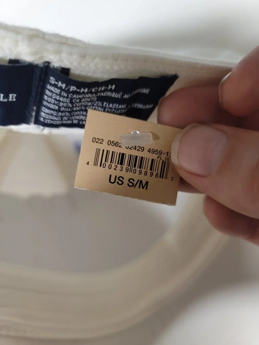 American Eagle White Gray Hat Eagle Logo On Front & Back Nu-Fit Size S/M NWT